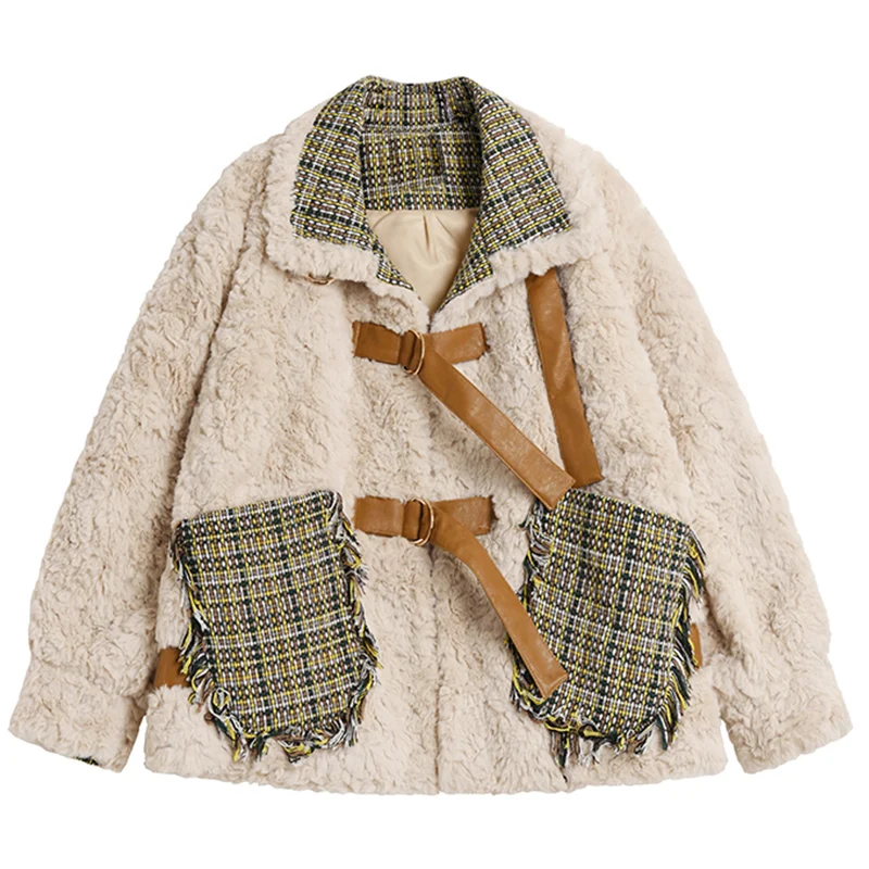 Women Vintage Patchwork Lamb Wool Jacket 2021 Winter Chic Casual Warm Thick Design Pockets Locomotive Lapel Trendy Faux Fur Coat
Women Vintage Patchwork Lamb Wool Jacket 2021 Winter Chic Casual Warm Thick Design Pockets Locomotive Lapel Trendy Faux Fur Coat
