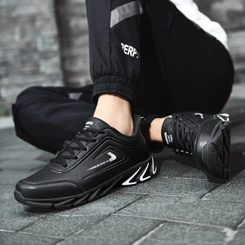 New Men's Shoes Men's Sports Shoes Large Size 2021 Spring Blade Warrior Super Fiber Folding Soft Bottom Sneakers
New Men's Shoes Men's Sports Shoes Large Size 2021 Spring Blade Warrior Super Fiber Folding Soft Bottom Sneakers