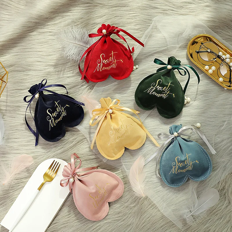 2pc/lot Wedding Velvet Cloth Bags Party Candy Box European Bronzing Chocolate Bag Wholesale Pink Blue Color Home Storage Decor
2pc/lot Wedding Velvet Cloth Bags Party Candy Box European Bronzing Chocolate Bag Wholesale Pink Blue Color Home Storage Decor