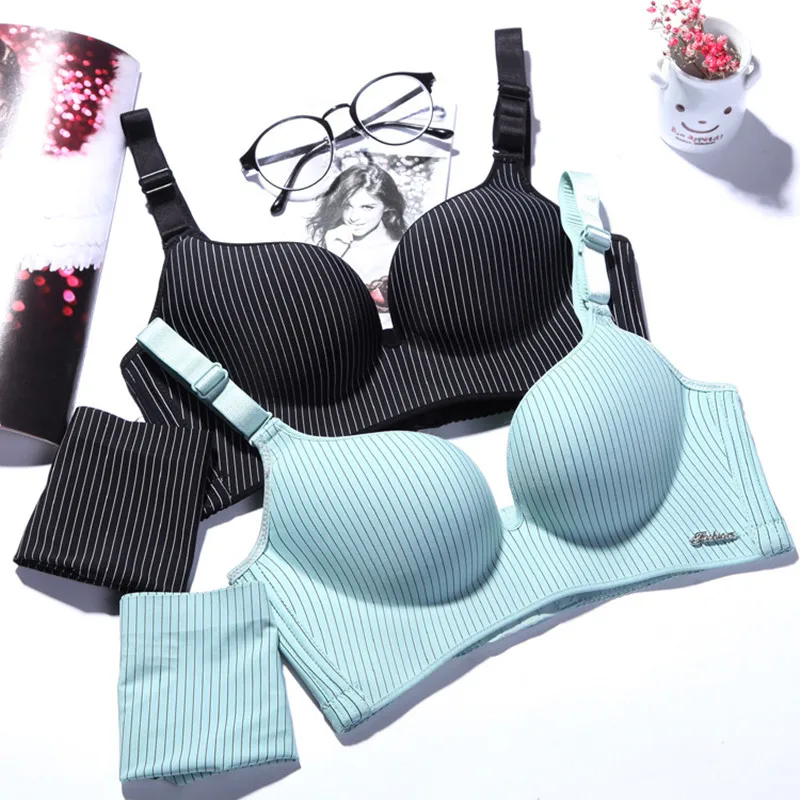 Traceless and Steel Ring Bra Gathers One-piece Bra Girl Sexy Adjustable Underwear Set Fox Gathered Bra Bra Women Sexy Bra 
Traceless and Steel Ring Bra Gathers One-piece Bra Girl Sexy Adjustable Underwear Set Fox Gathered Bra Bra Women Sexy Bra