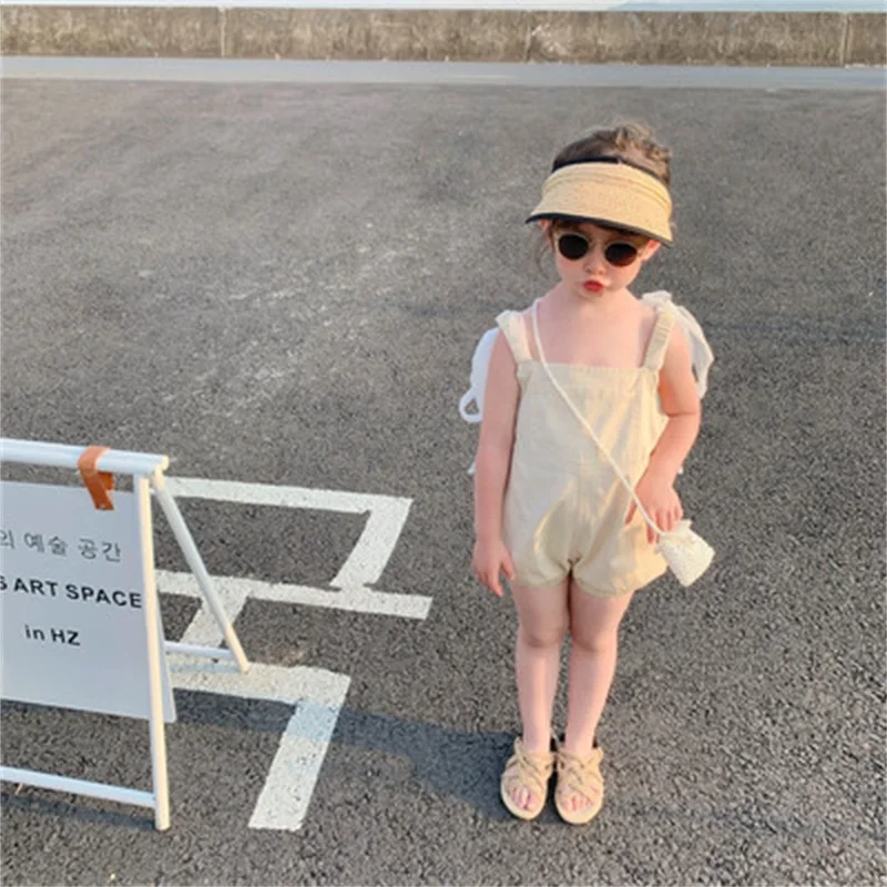 Hot-selling children's clothing 2021 summer new girls sling shorts shoulder strap sleeveless bowknot fashion suit jumpsuit
Hot-selling children's clothing 2021 summer new girls sling shorts shoulder strap sleeveless bowknot fashion suit jumpsuit