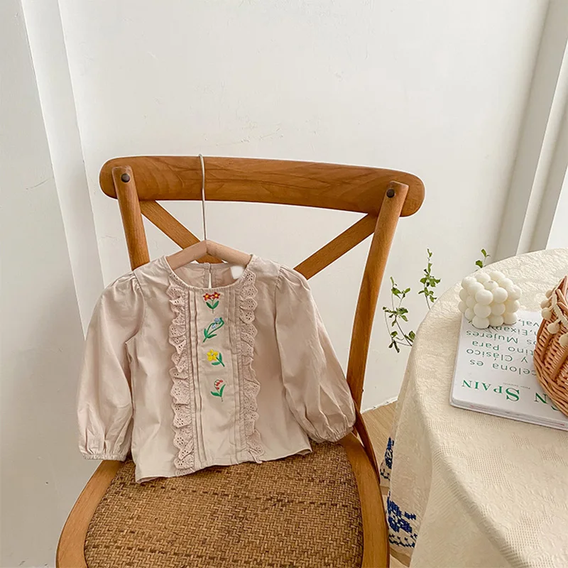 Children's Blouses Kids Girls Casual Floral Shirts 2021 New Korean Fashion Embriodery Flower Top Clothes Ruffles Sweet Clothing
Children's Blouses Kids Girls Casual Floral Shirts 2021 New Korean Fashion Embriodery Flower Top Clothes Ruffles Sweet Clothing