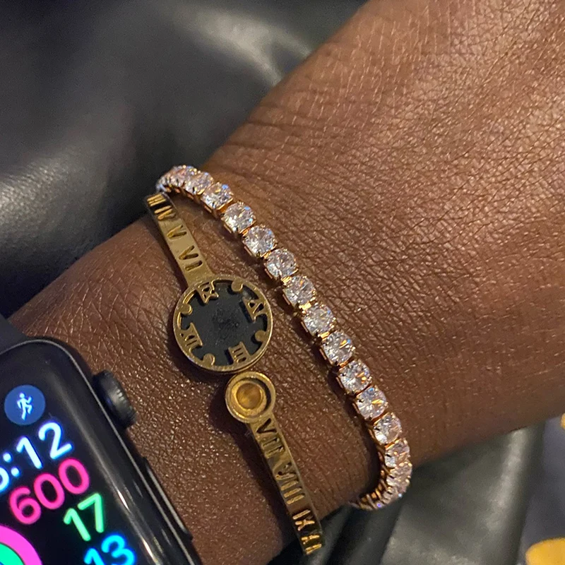 2021 Zircon Bracelets for Women Luxury Square Cubic Zirconia Bangle Tennis Chain Bracelet Wedding Men Gift Wholesale Jewelry
2021 Zircon Bracelets for Women Luxury Square Cubic Zirconia Bangle Tennis Chain Bracelet Wedding Men Gift Wholesale Jewelry