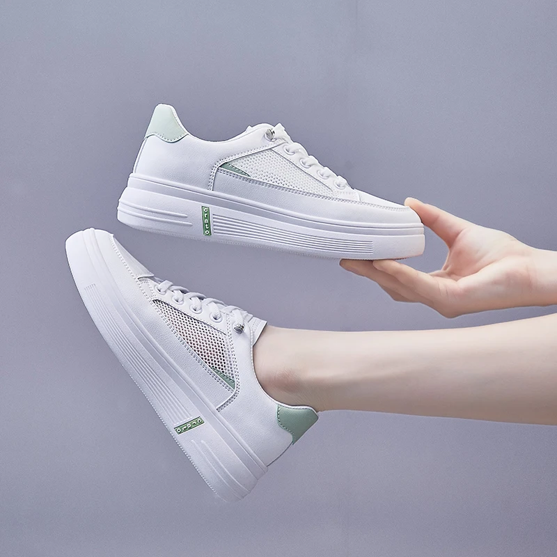 Little white shoes 2021 summer all-match board shoes student women's shoes breathable thin section wild net thick bottom 
Little white shoes 2021 summer all-match board shoes student women's shoes breathable thin section wild net thick bottom