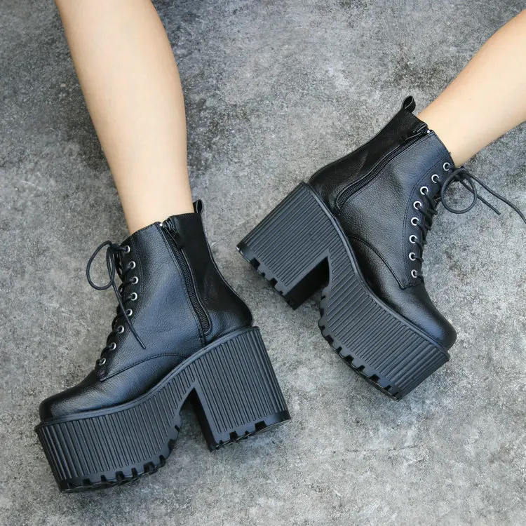 Womens Gothic Punk Square Toe High Chunky Heels Platform Ankle Riding Boots Black Lace Up Motor B72
Womens Gothic Punk Square Toe High Chunky Heels Platform Ankle Riding Boots Black Lace Up Motor B72