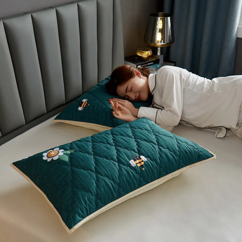 Single-sided Quilted Home Pillowcase Soft Cozy Sleeping Pillowcase Home Decorative Pillow Cover 48x74cm
Single-sided Quilted Home Pillowcase Soft Cozy Sleeping Pillowcase Home Decorative Pillow Cover 48x74cm