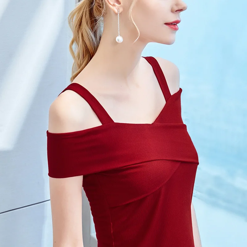 2020 Summer New Women's Off-shoulder Short Sleeved T-shirt Cross V-neck Design Sense Clavicle Top Clothes Tops For Woman C0002 
2020 Summer New Women's Off-shoulder Short Sleeved T-shirt Cross V-neck Design Sense Clavicle Top Clothes Tops For Woman C0002