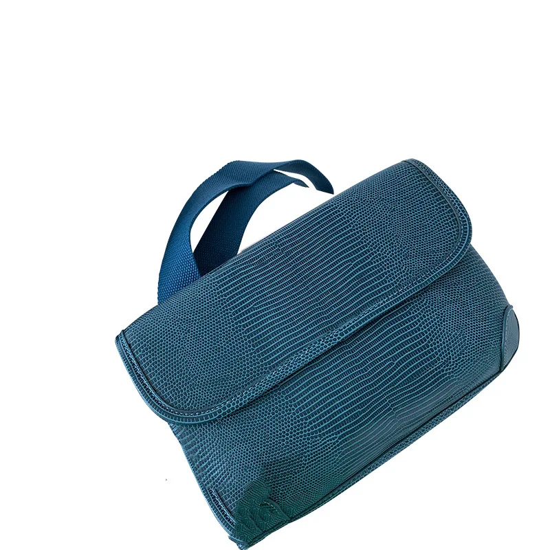 Bag One-Shoulder Simple All-match Small Foreign Gas Lizard Pattern Square Retro Running Bag Chest Bag Messenger Bag
Bag One-Shoulder Simple All-match Small Foreign Gas Lizard Pattern Square Retro Running Bag Chest Bag Messenger Bag