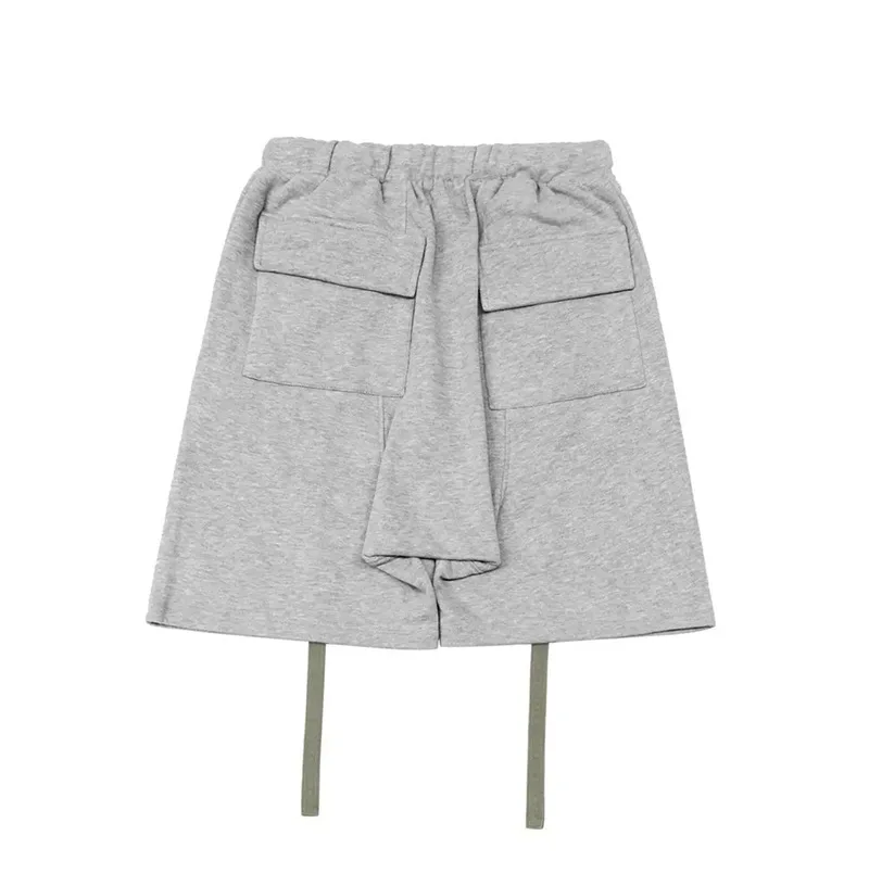 Fog high street leisure sports shorts men's and women's loose letter embroidery ribbon wide foot leisure shorts men's and
Fog high street leisure sports shorts men's and women's loose letter embroidery ribbon wide foot leisure shorts men's and