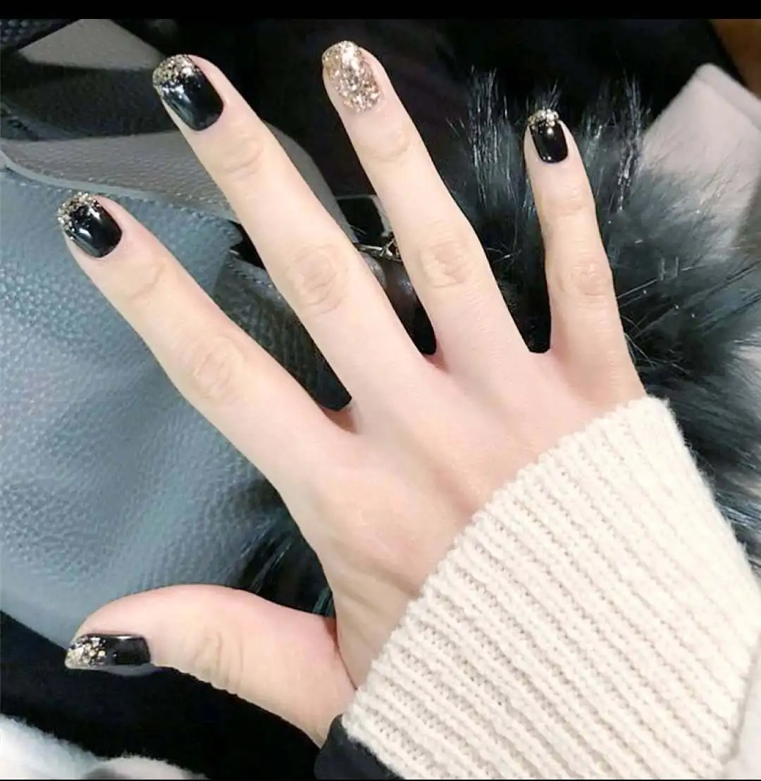 24PCS/Set False Nail Black and White Pattern Short Fashionable Wearable Fake Nails press on Head Lady Fingernail
24PCS/Set False Nail Black and White Pattern Short Fashionable Wearable Fake Nails press on Head Lady Fingernail