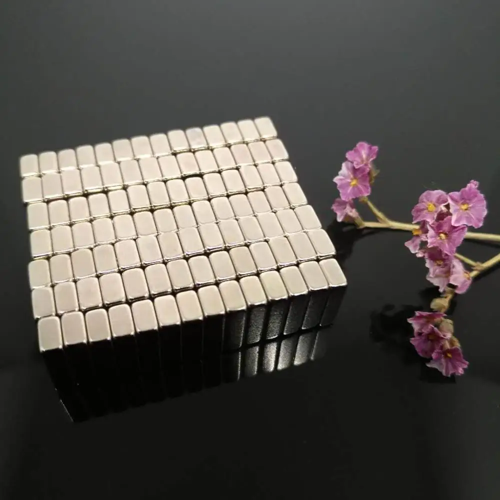 10mm length different thickness block neodymium magnet N35 super strong block rare earth permanent magnets NdFeB magnet
10mm length different thickness block neodymium magnet N35 super strong block rare earth permanent magnets NdFeB magnet