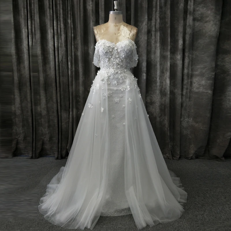 Sparkly 3D Floral Appliques Detachable Wedding Dress Mermaid Sweetheart Sleeveless Glitter Tulle Bridal Gown
Sparkly 3D Floral Appliques Detachable Wedding Dress Mermaid Sweetheart Sleeveless Glitter Tulle Bridal Gown