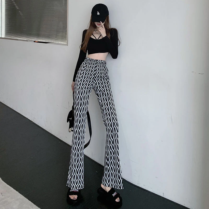 Early Spring New Split Geometric Pattern Female 2022 Retro Elastic Waist Slimming Casual Wide-Leg Trousers For Age Reduction
Early Spring New Split Geometric Pattern Female 2022 Retro Elastic Waist Slimming Casual Wide-Leg Trousers For Age Reduction