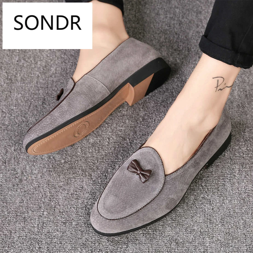 

Men Fashion Suede Leather Doug Shoes Casual Moccasin Flat Bowknot Slip-On Driver Shoes Dress Loafers Night Club Shoes