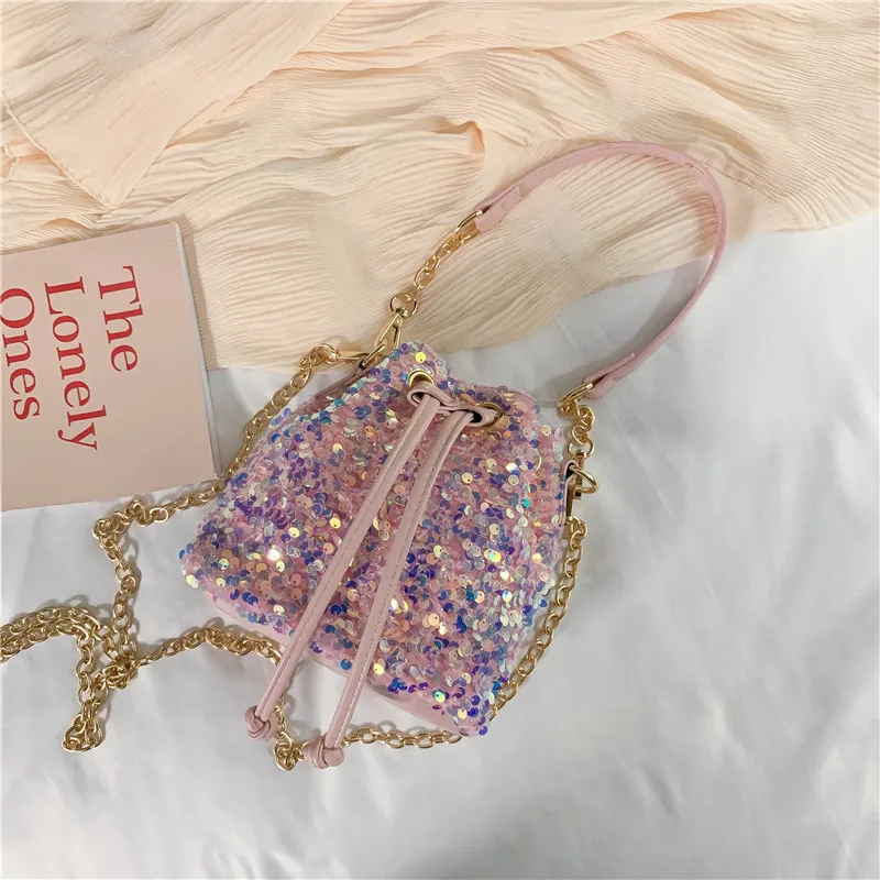 Sequins Cute Mermaid Color Fashion Female Bag Shoulder Bag Messenger 2021 New Autumn and Winter Personality Fashion Female Bag
Sequins Cute Mermaid Color Fashion Female Bag Shoulder Bag Messenger 2021 New Autumn and Winter Personality Fashion Female Bag