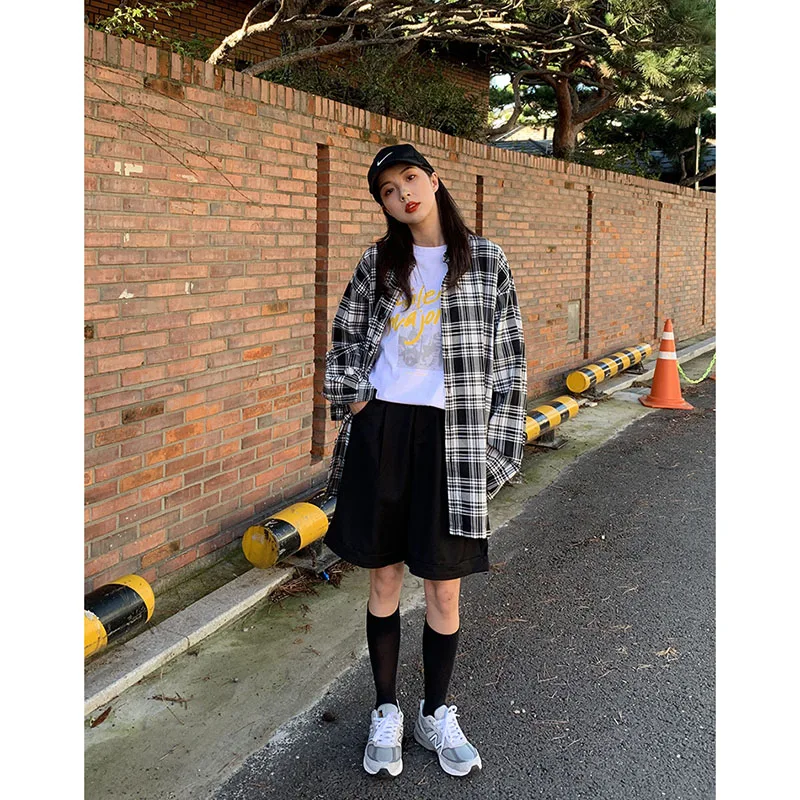 Womens Tops and Blouses Harajuku Black White Lattices Autumn Korean Fashion Trend All-match Vintage Loose Coat Long Sleeve Tops
Womens Tops and Blouses Harajuku Black White Lattices Autumn Korean Fashion Trend All-match Vintage Loose Coat Long Sleeve Tops