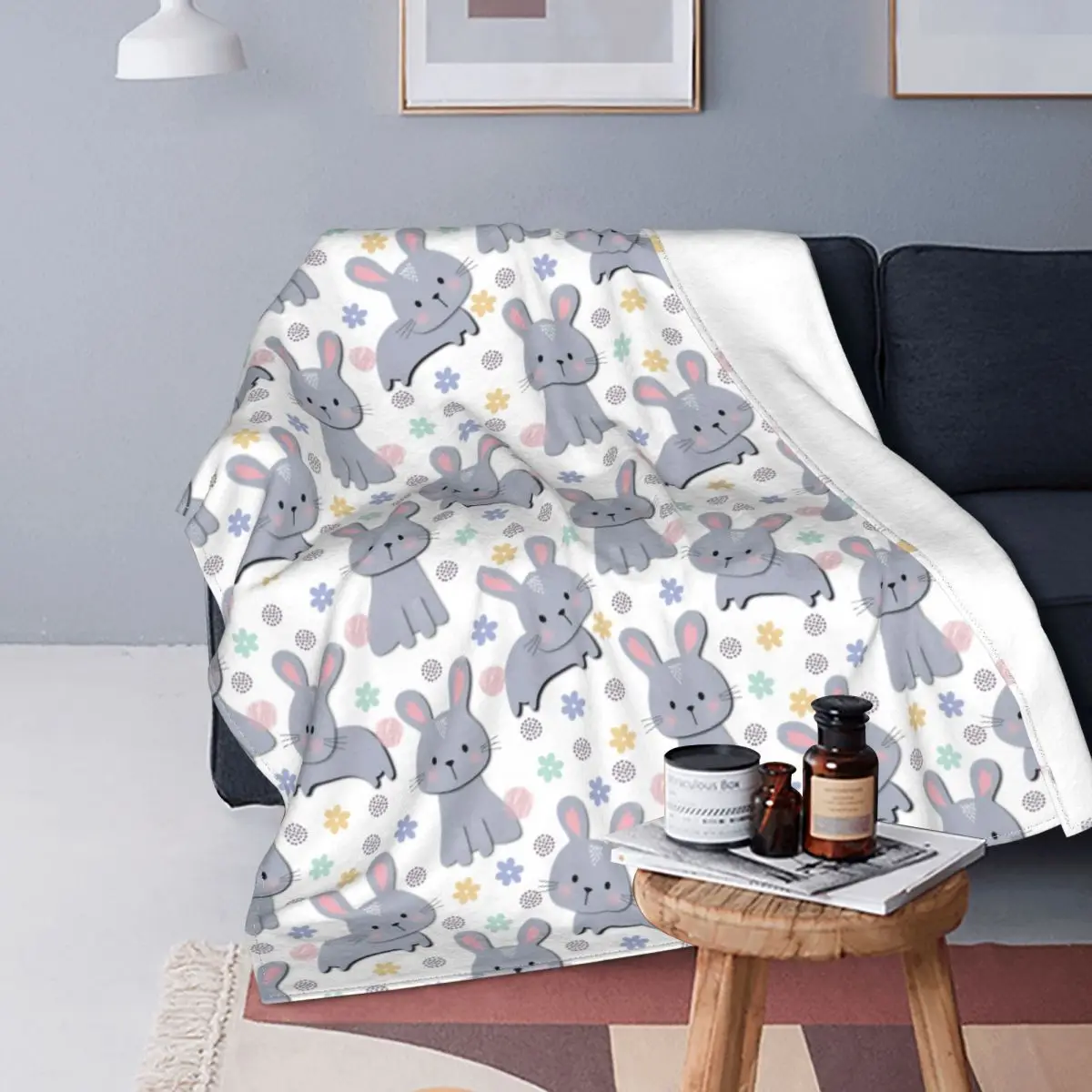 Manta de diseño de conejo para primavera y otoño, Animal bonito, multifunción, ligera, para cama, sofá, ropa de cama
Manta de diseño de conejo para primavera y otoño, Animal bonito, multifunción, ligera, para cama, sofá, ropa de cama