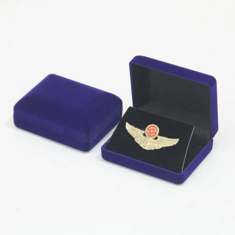 Fine Badge Medal Packaging Box Flocking Commemorative Coin Collection Organizer Jewelry Brooch Storage School Emblem Holder Case
Fine Badge Medal Packaging Box Flocking Commemorative Coin Collection Organizer Jewelry Brooch Storage School Emblem Holder Case