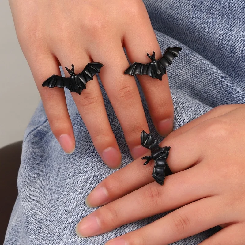 Gothic Black Bat Ring Fashion Flying Bat Metal Adjustable Women Jewelry Stylish Festival Cosplay Gift Accessories
Gothic Black Bat Ring Fashion Flying Bat Metal Adjustable Women Jewelry Stylish Festival Cosplay Gift Accessories