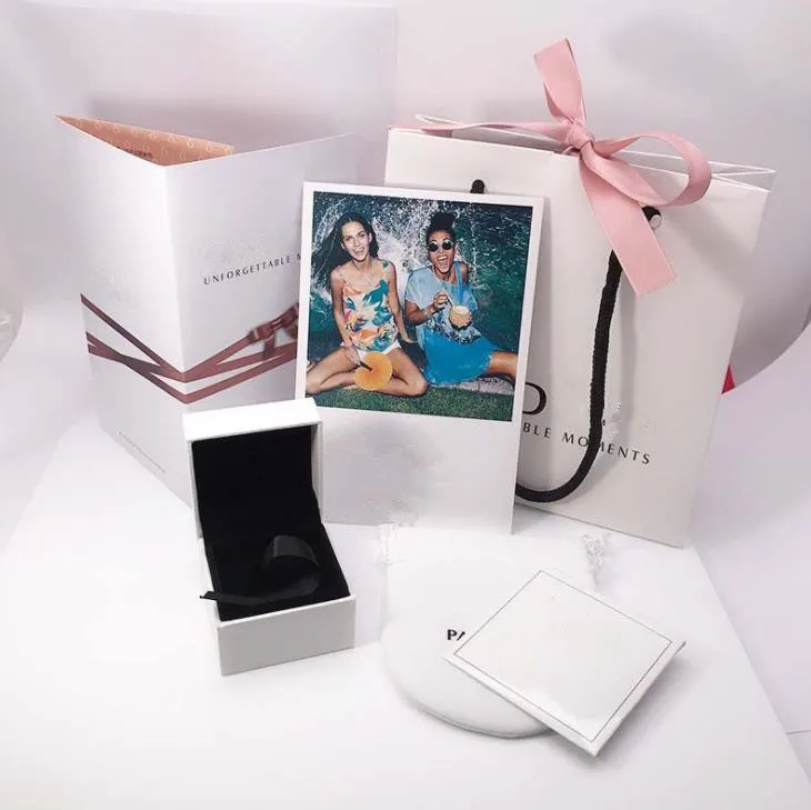 6 Pieces Flannelette Paper Bag handbag Box Pouch For Women Charm Bead Ring Earring Bracelet Necklace Gift Fashion Jewelry
6 Pieces Flannelette Paper Bag handbag Box Pouch For Women Charm Bead Ring Earring Bracelet Necklace Gift Fashion Jewelry