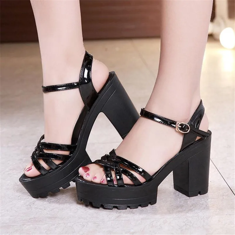 Сандалии женские на платформе 8 см, босоножки на высоком каблуке 10 см, обувь для офиса, размеры 32 43, на лето 
Сандалии женские на платформе 8 см, босоножки на высоком каблуке 10 см, обувь для офиса, размеры 32 43, на лето