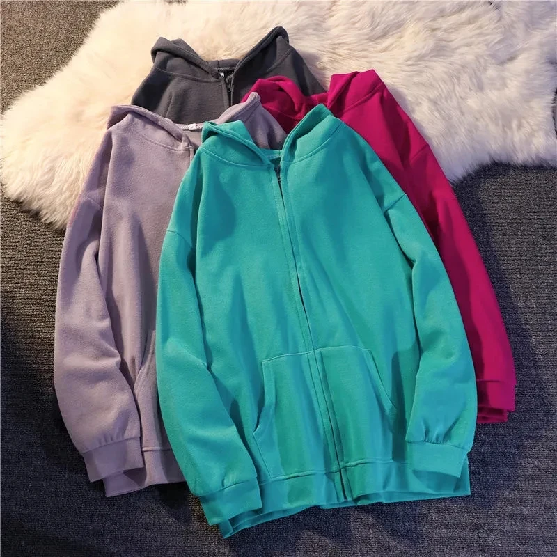 Женская толстовка с капюшоном на осень и весну, повседневный свободный однотонный кардиган на молнии, пальто, уличные женские толстовки
Женская толстовка с капюшоном на осень и весну, повседневный свободный однотонный кардиган на молнии, пальто, уличные женские толстовки