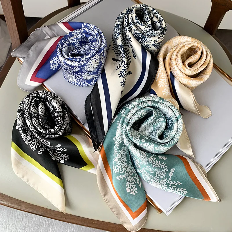 KOI LEAPING New small square scarf female fashion cashew flowers printing sunscreen small silk scarf bag with gift
KOI LEAPING New small square scarf female fashion cashew flowers printing sunscreen small silk scarf bag with gift