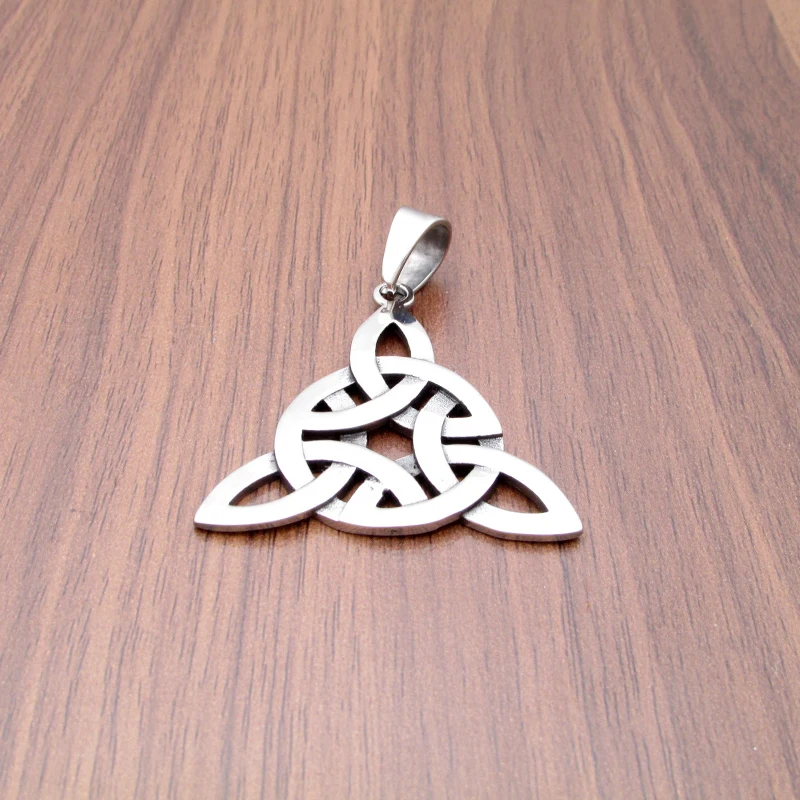 Free Shipping Punk 316L Stainless Steel Silver Color Viking Celtics Knot Pendant Men's Nordic Trinity Wedding Necklace
Free Shipping Punk 316L Stainless Steel Silver Color Viking Celtics Knot Pendant Men's Nordic Trinity Wedding Necklace