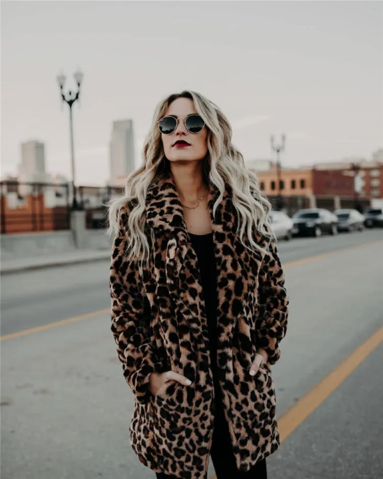 Elegant Faux Fur Coat Women Autumn Winter Leopard Print Warm Soft Jacket Female Casual Turn-down Collar Cardigan Outerwear
Elegant Faux Fur Coat Women Autumn Winter Leopard Print Warm Soft Jacket Female Casual Turn-down Collar Cardigan Outerwear