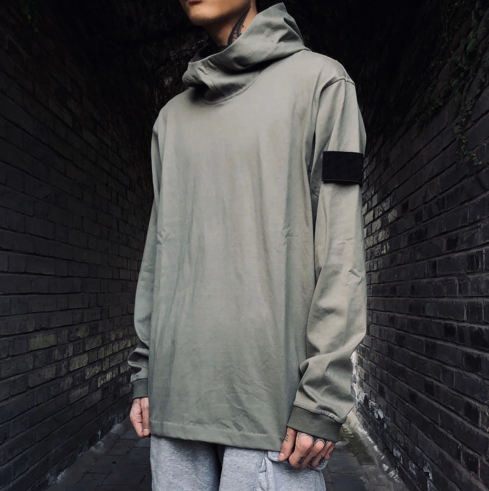 Spring Autumn Men's Tooling High Neck Cotton Comfortable Hooded Sweater
Spring Autumn Men's Tooling High Neck Cotton Comfortable Hooded Sweater