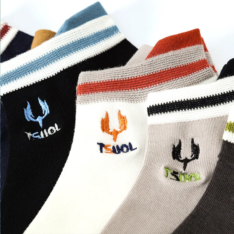 5 Pairs Of New Fashion Men's Socks Summer Casual Breathable Wild Deodorant Thin Section Comfortable Cotton Ankle Crew Socks
5 Pairs Of New Fashion Men's Socks Summer Casual Breathable Wild Deodorant Thin Section Comfortable Cotton Ankle Crew Socks