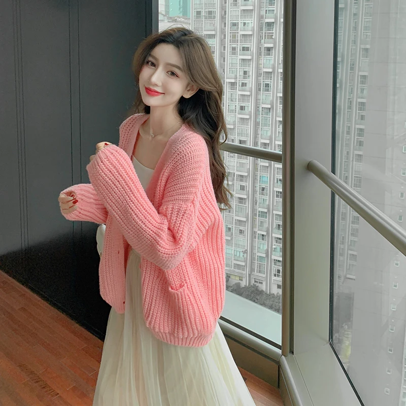 INS Button Pockets, v-Neck, Solid Color top, Slouchy Wind Sweater, Women’s Fall/Winter Sweater Cardigan
INS Button Pockets, v-Neck, Solid Color top, Slouchy Wind Sweater, Women’s Fall/Winter Sweater Cardigan