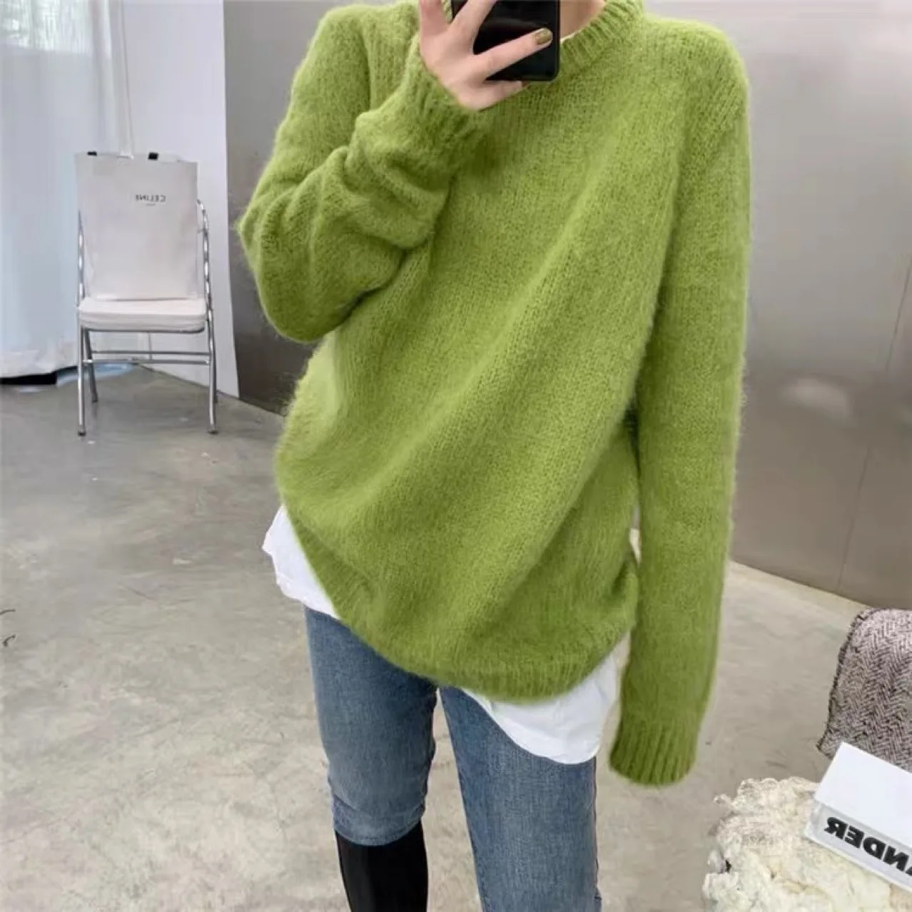 Green Rabbit Hair Blended Roundneck Loose Knitted Sweater Jumper Jersey for Woman Autumn Winter Designer Luxury Female Clothing
Green Rabbit Hair Blended Roundneck Loose Knitted Sweater Jumper Jersey for Woman Autumn Winter Designer Luxury Female Clothing