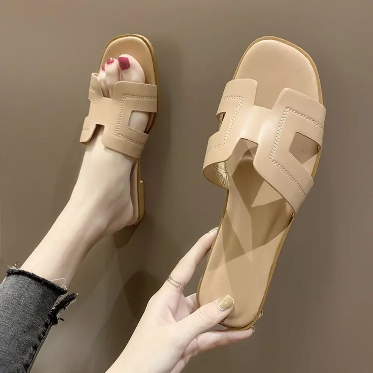 2021 New Hot Summer Fashion Sandals Shoes Women Summer Sandals Slipper Indoor Outdoor Flip-flops Beach Shoes Female Slippers
2021 New Hot Summer Fashion Sandals Shoes Women Summer Sandals Slipper Indoor Outdoor Flip-flops Beach Shoes Female Slippers