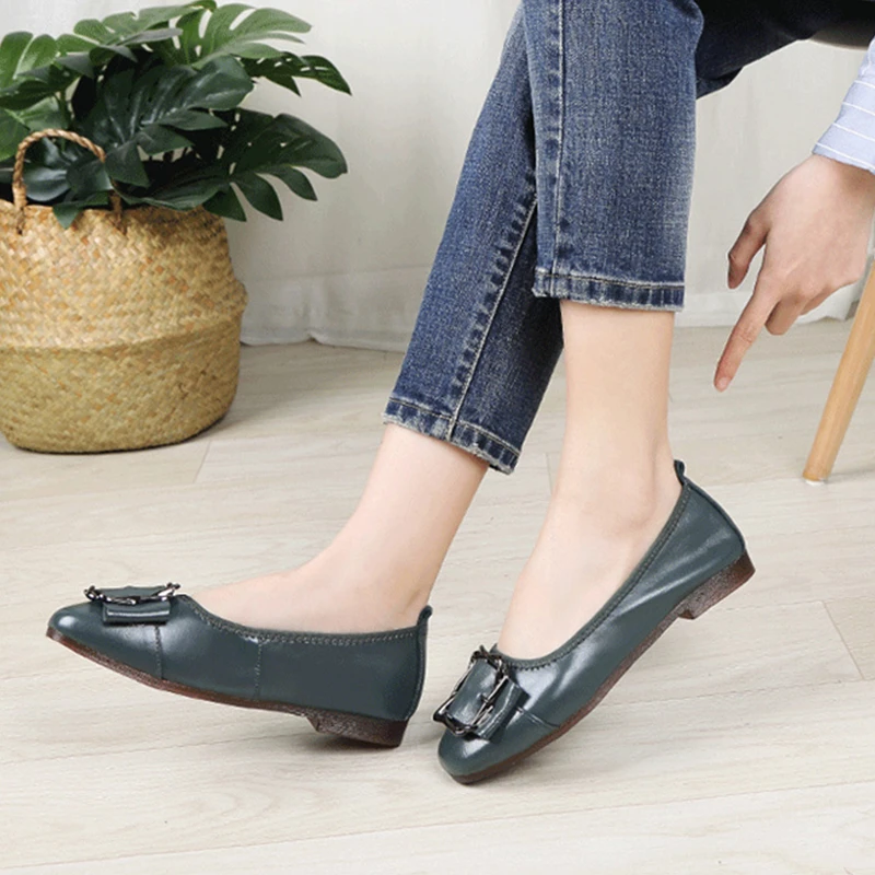 New Woman Shoes Fashion Flats Women Casual Loafers Cow Leather Plus Size Slip-on Shoes Ladies Flat Boat Shoe Female High Quality
New Woman Shoes Fashion Flats Women Casual Loafers Cow Leather Plus Size Slip-on Shoes Ladies Flat Boat Shoe Female High Quality