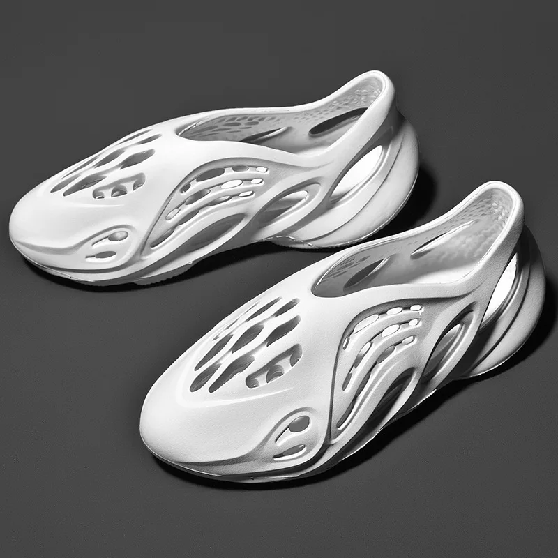 2021 New Super Fire Couple Slippers Breathable Lightweight Hole Shoes Kanye Same Sandals Parent-child Outdoor Shoes
2021 New Super Fire Couple Slippers Breathable Lightweight Hole Shoes Kanye Same Sandals Parent-child Outdoor Shoes