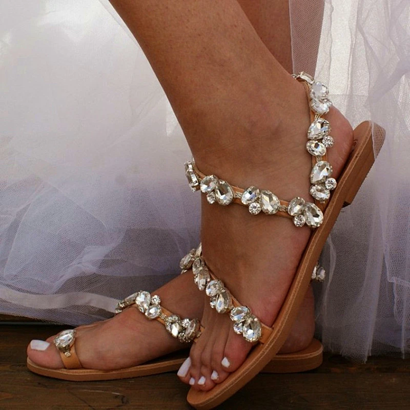 2021 Women Sandals Fashion Shoes Rhinestones Chains Thong Gladiator Flat Sandals Crystal Chaussure Plus Size 43 Female Sandal
2021 Women Sandals Fashion Shoes Rhinestones Chains Thong Gladiator Flat Sandals Crystal Chaussure Plus Size 43 Female Sandal