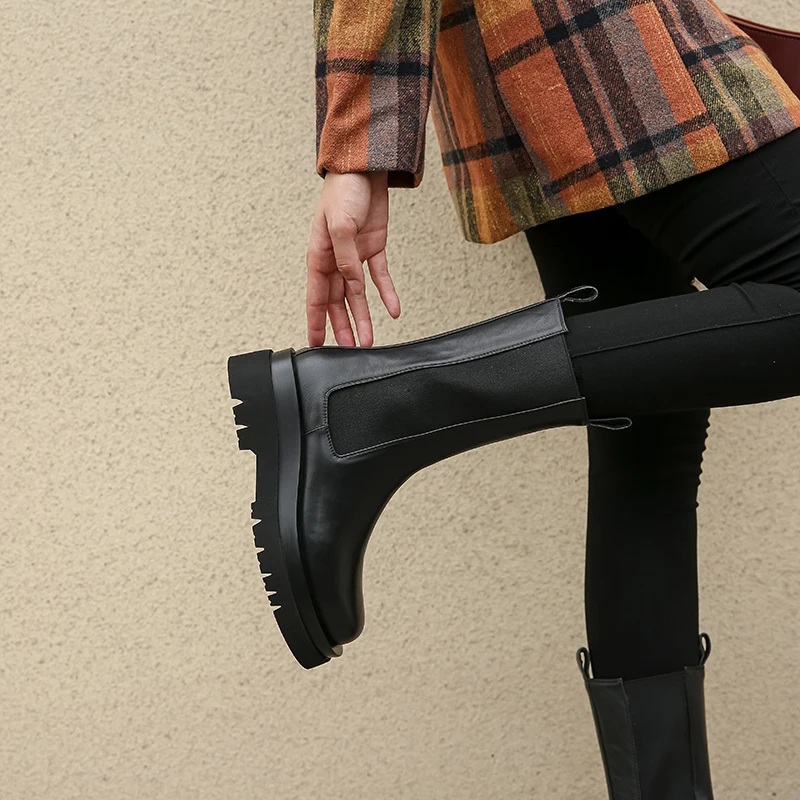 FEDONAS Vintage Genuine Leather Autumn And Winter Shoes For Women Round Toe Platform Chunky Heels Pumps Working Shoes Woman
FEDONAS Vintage Genuine Leather Autumn And Winter Shoes For Women Round Toe Platform Chunky Heels Pumps Working Shoes Woman