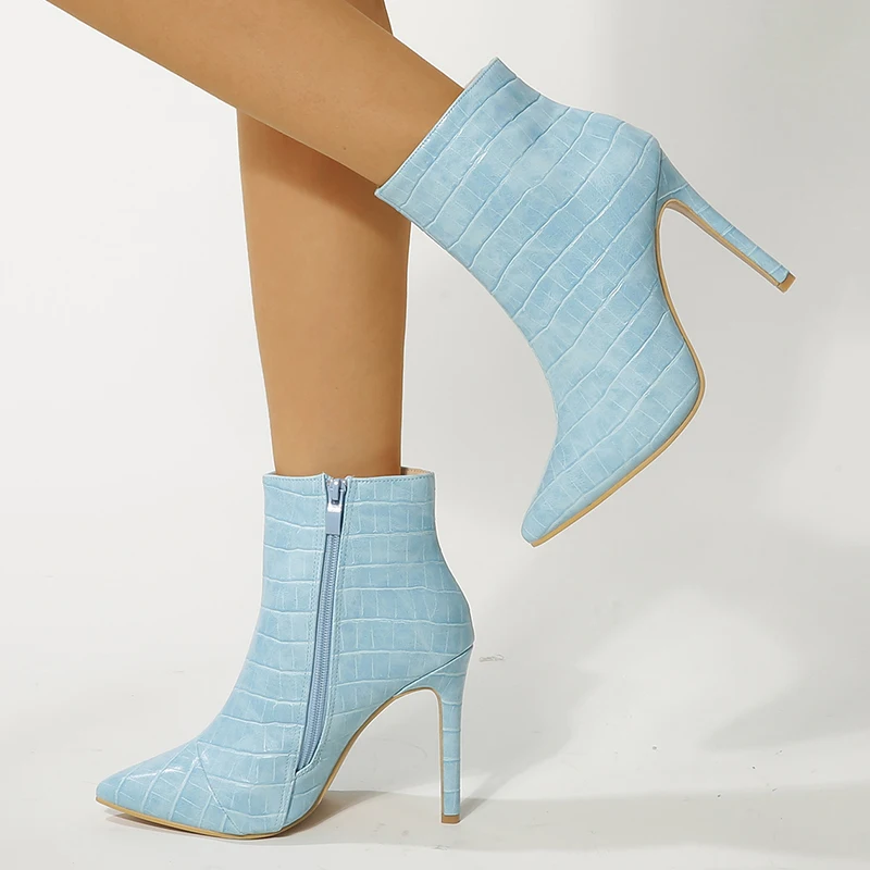 Женские ботинки челси на высоком каблуке, повседневные ботильоны с острым носком, на молнии, модные ботинки в современном стиле, большие раз...
Женские ботинки челси на высоком каблуке, повседневные ботильоны с острым носком, на молнии, модные ботинки в современном стиле, большие раз...