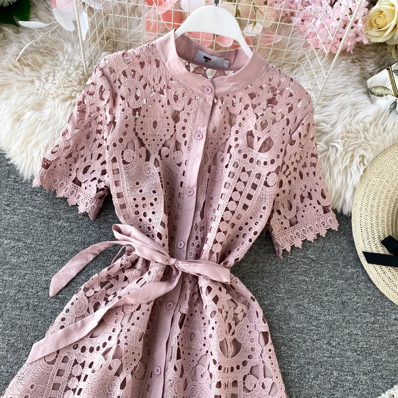 Elegant Women New Fashion Hollowing Out Lace Dress 2020 Summer Ladies Stand Collar Short Sleeve Bandage Mini Slim Dresses
Elegant Women New Fashion Hollowing Out Lace Dress 2020 Summer Ladies Stand Collar Short Sleeve Bandage Mini Slim Dresses