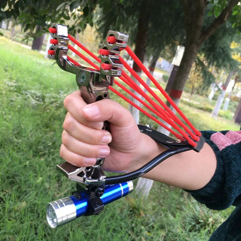 New High Quality Slingshot Great Power Outdoor Hunting Use Foldable Slingshot With Rubber Band Hunting Children's Toy Catapult
New High Quality Slingshot Great Power Outdoor Hunting Use Foldable Slingshot With Rubber Band Hunting Children's Toy Catapult