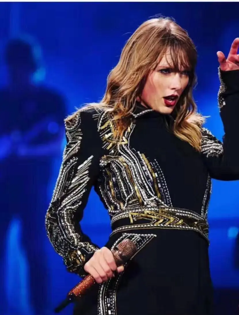 2019 New Women black beading round neck long sleeve Bodycon bandage dress Vestidos Celebrity Evening Party Dress
2019 New Women black beading round neck long sleeve Bodycon bandage dress Vestidos Celebrity Evening Party Dress