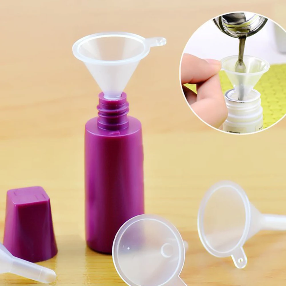 Small Plastic Funnel Clear Mini Liquid Oil Transparent Diffuser Filing Bottle For Perfume Oil Small Liquid Samples Lab Tools
Small Plastic Funnel Clear Mini Liquid Oil Transparent Diffuser Filing Bottle For Perfume Oil Small Liquid Samples Lab Tools