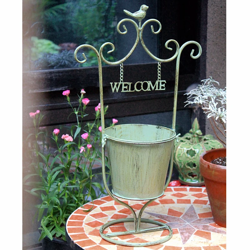 Vintage Retro Metal Handicraft Balcony Flower Planter Pot Welcome Bucket Cachepot with Bird Welcome Decor
Vintage Retro Metal Handicraft Balcony Flower Planter Pot Welcome Bucket Cachepot with Bird Welcome Decor