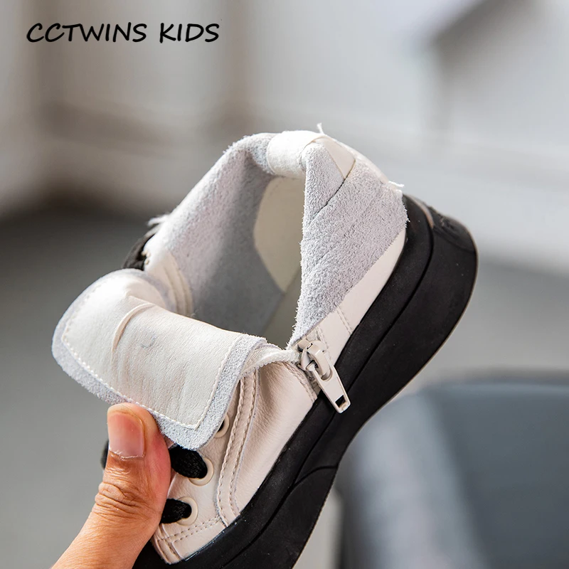 CCTWINS Kids Shoes 2020 Autumn Children Fashion Short Boots Baby Girl Brand Black Boots Boys Genuine Leather Shoes MB185
CCTWINS Kids Shoes 2020 Autumn Children Fashion Short Boots Baby Girl Brand Black Boots Boys Genuine Leather Shoes MB185