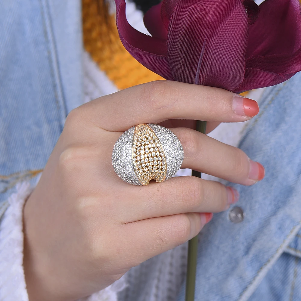 LARRAURI 2019 New Exaggerated Round Zircon Rings For Women Man Gothic Gold Silver Color Wedding Bridal Paved Wide Rings Jewelry
LARRAURI 2019 New Exaggerated Round Zircon Rings For Women Man Gothic Gold Silver Color Wedding Bridal Paved Wide Rings Jewelry