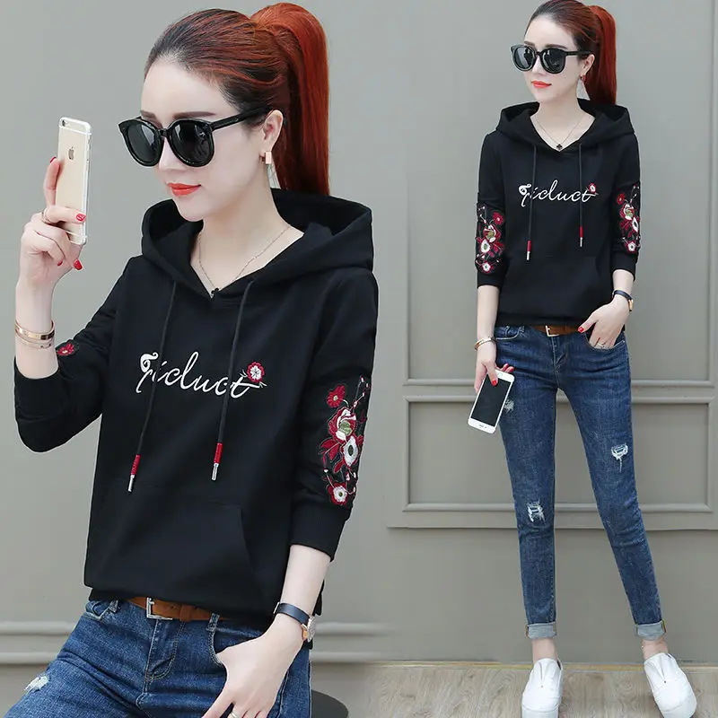 Sweater women's Pullover long sleeve casual coat 2020 spring and Autumn New Korean embroidery loose hooded top fashion
Sweater women's Pullover long sleeve casual coat 2020 spring and Autumn New Korean embroidery loose hooded top fashion