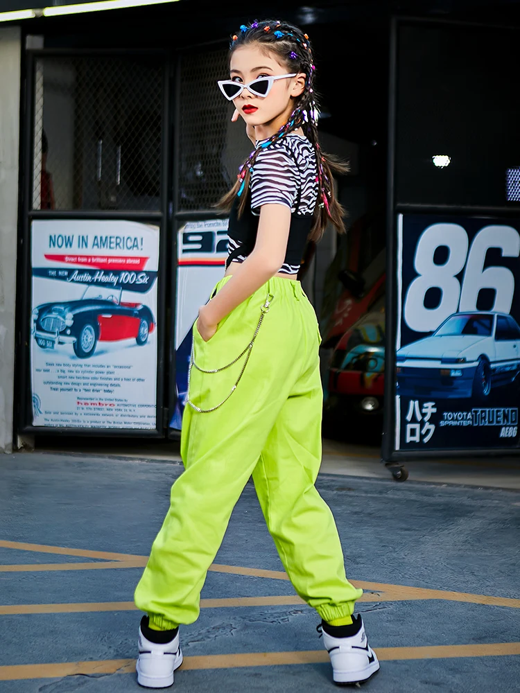 2021 Ballroom Hip Hop Dance Clothes For Kids Short Sleeve Tops Hiphop Pants Street Dance Outfits Jazz Performance Wear 120-170cm
2021 Ballroom Hip Hop Dance Clothes For Kids Short Sleeve Tops Hiphop Pants Street Dance Outfits Jazz Performance Wear 120-170cm