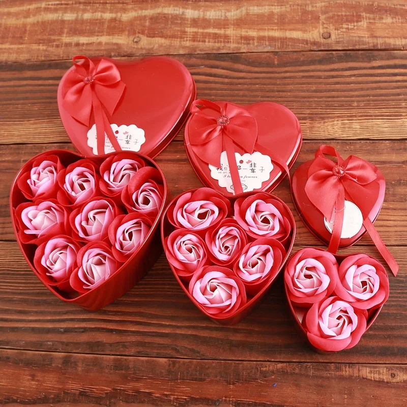 Rose Gift Box Soap Flower Artificial Heart-shaped Creative Valentine's Day Gifts For Girls Home Decoration Wedding
Rose Gift Box Soap Flower Artificial Heart-shaped Creative Valentine's Day Gifts For Girls Home Decoration Wedding