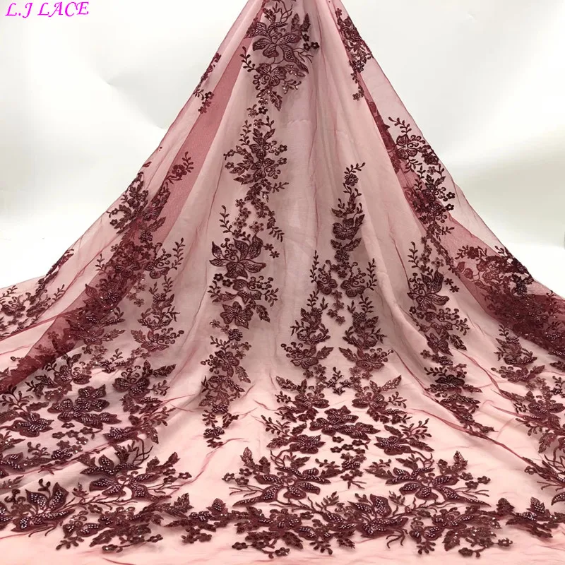 Perfect quality 2020 embroidered gauze fabrics grade good French lace wedding party dress DIY tulle lace mesh laces fabrics
Perfect quality 2020 embroidered gauze fabrics grade good French lace wedding party dress DIY tulle lace mesh laces fabrics